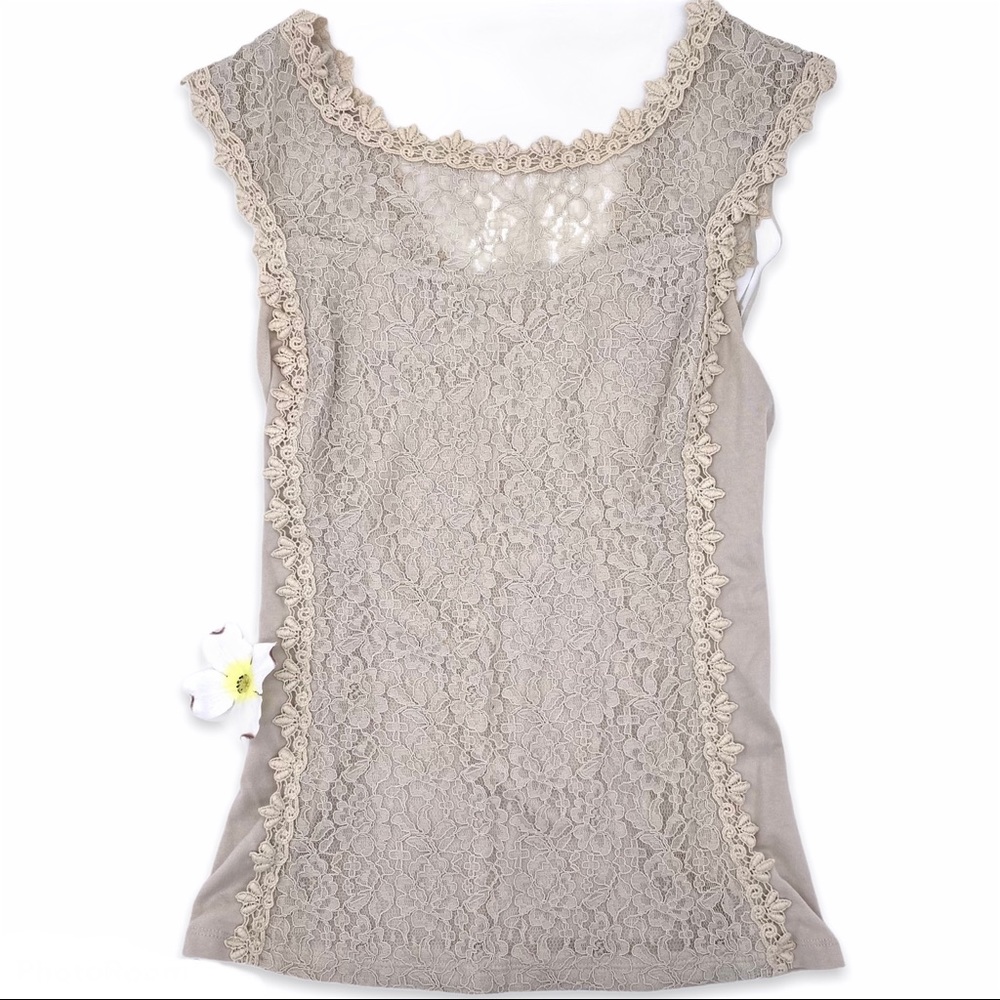 NWOT Express Lace Front Fitted Sleeveless Blouse, XS - Picture 8 of 14